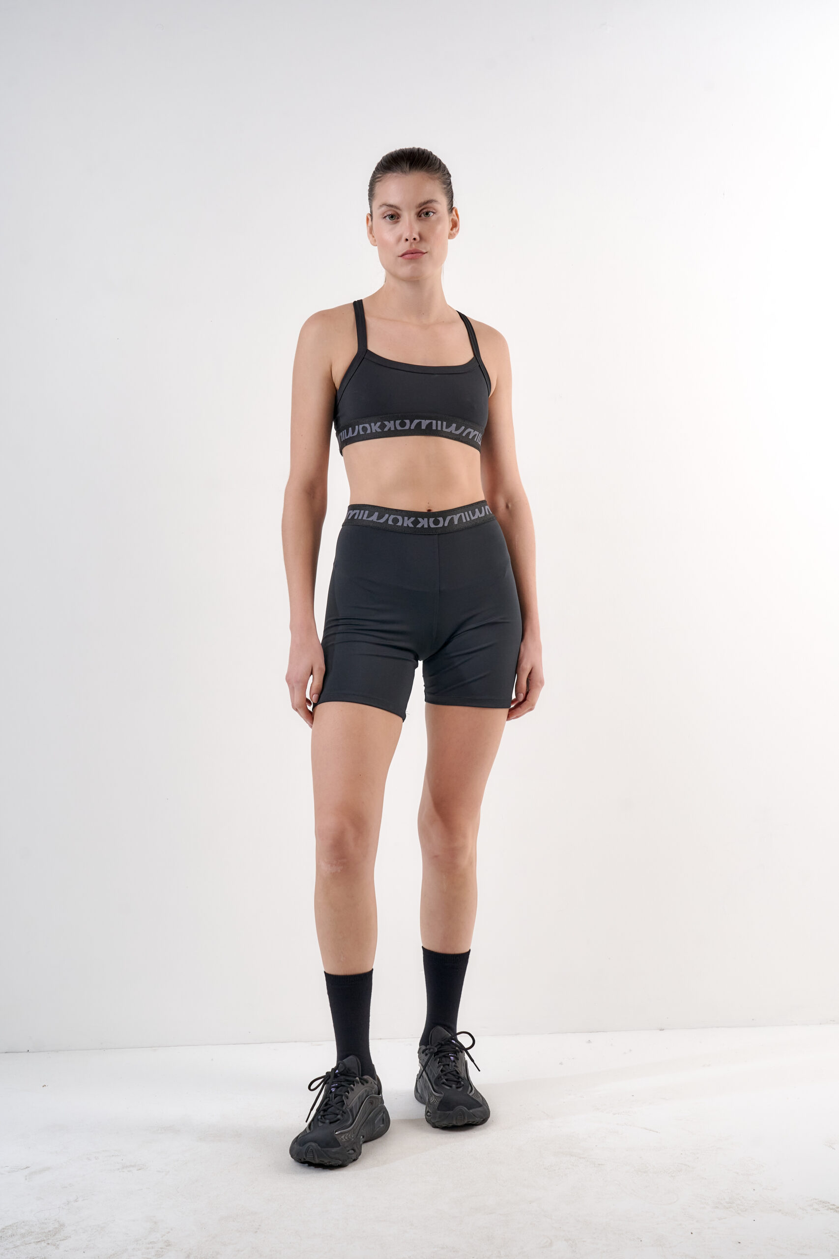 Short Charge - Imagen 5