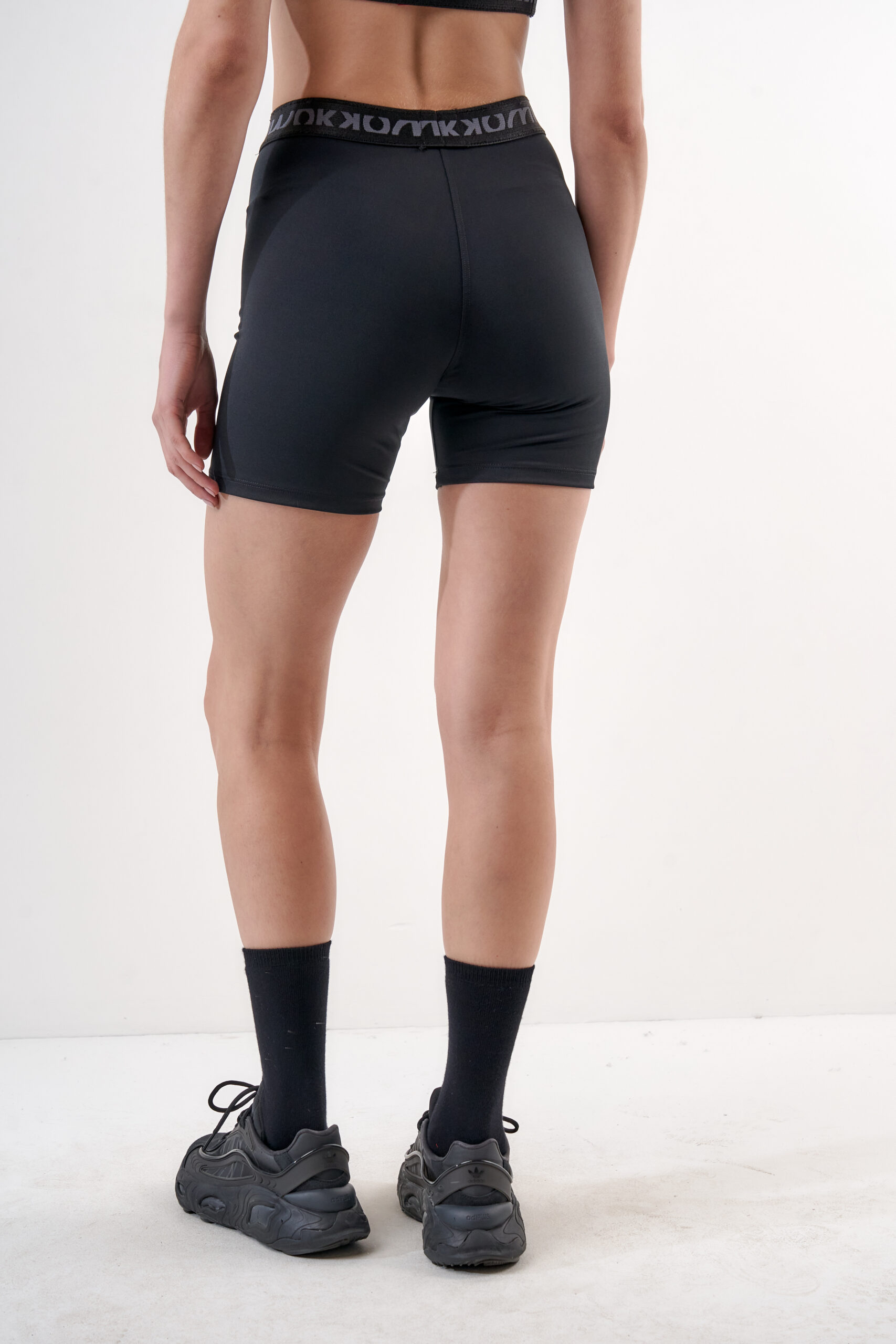 Short Charge - Imagen 4