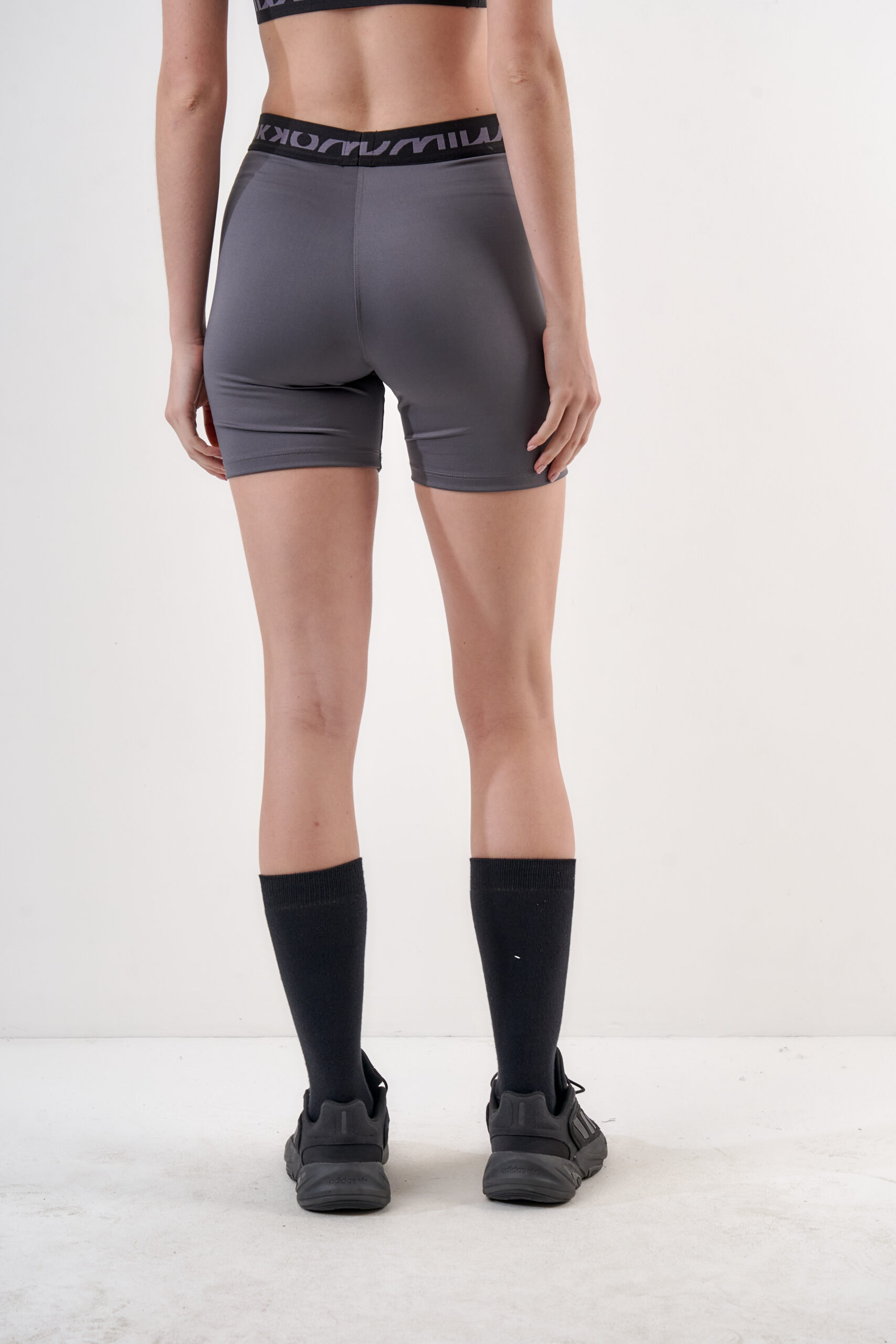 Short Charge - Imagen 2